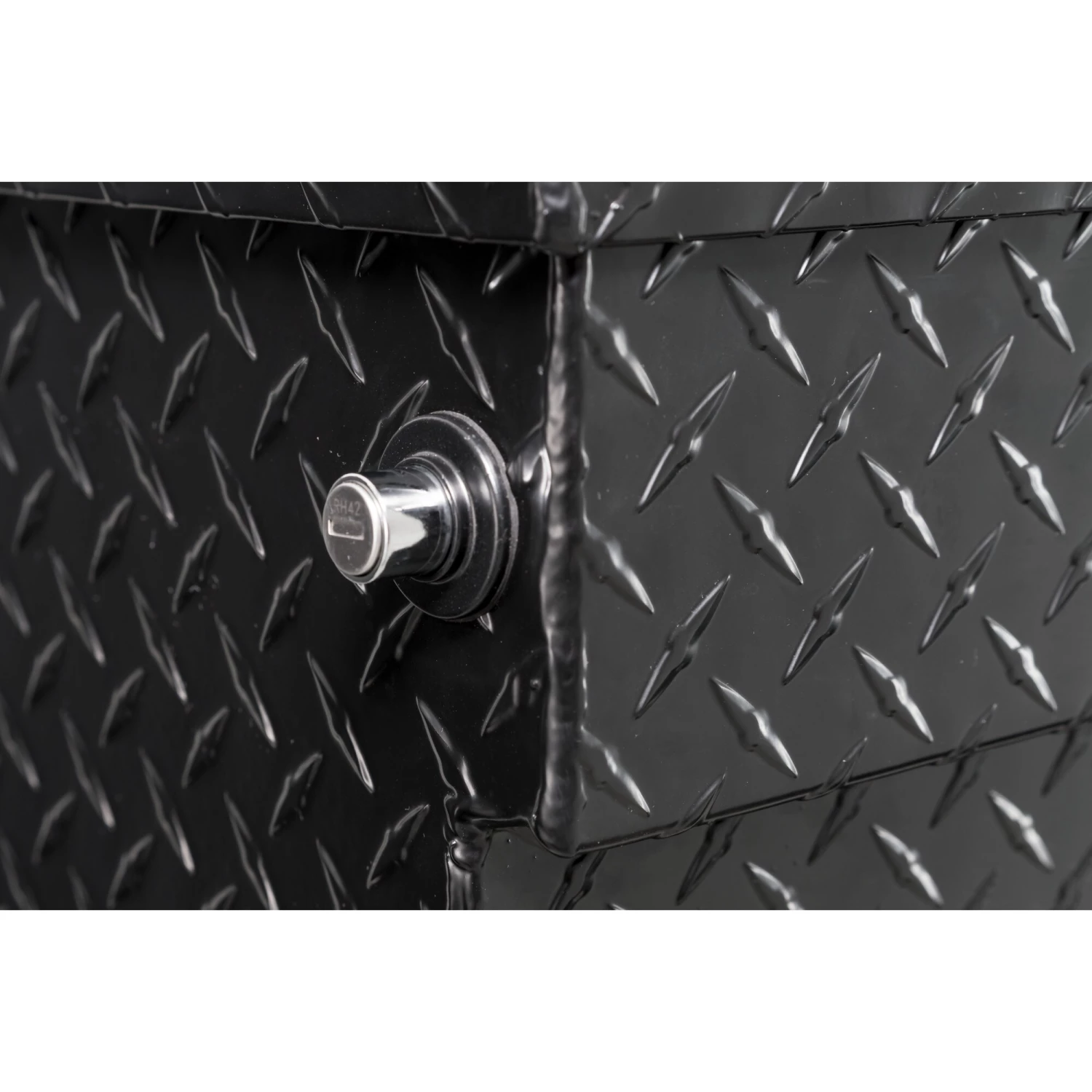 Budget ๐ CRAFTSMAN Truck Tool Boxes 40.86-in x 19.57-in x 19.2-in Black Aluminum Chest Truck Tool Box ๐งจ 4 Budget ๐ CRAFTSMAN Truck Tool Boxes 40.86-in x 19.57-in x 19.2-in Black Aluminum Chest Truck Tool Box ๐งจ - Image 4