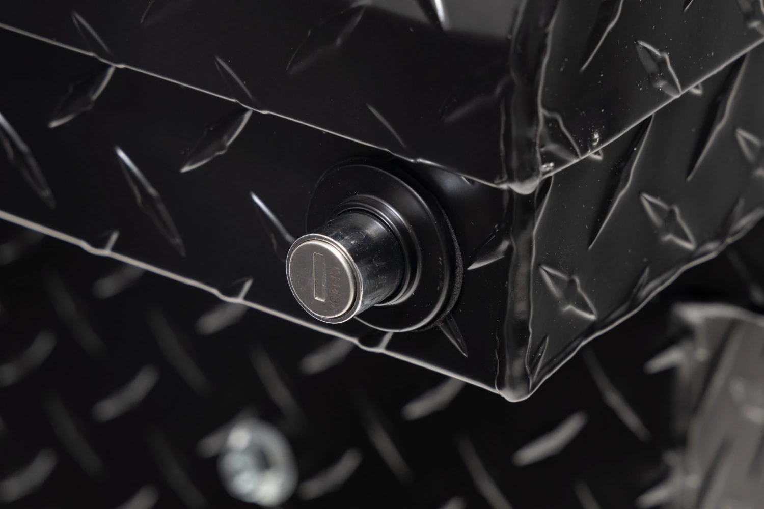 Top 10 ✔️ CRAFTSMAN Truck Tool Boxes CRAFTSMAN Full Slim Box, Black 😍 4 Top 10 ✔️ CRAFTSMAN Truck Tool Boxes CRAFTSMAN Full Slim Box, Black 😍 - Image 4